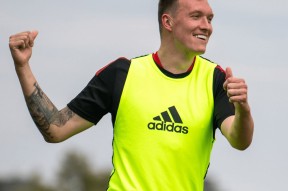 九博官网入口 -包含赛前芝加哥公牛调整名单以备足总杯；外线爆发环节打磨；目标明确；数据趋势出现新变化的词条