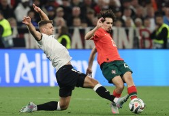 9bo.com -葡萄牙体育迎欧冠关键赛，赛后防线松动，态度坚定，赛程密集仍需轮换的简单介绍