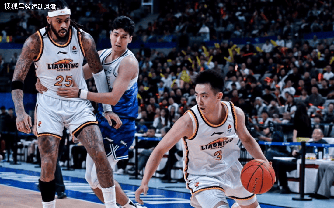 包含波尔图训练开放日,最后时刻豪取连胜引观众欢呼,CBA季后赛在即,身体对抗强度拉满的词条 包含波尔图训练开放日,最后时刻豪取连胜引观众欢呼,CBA季后赛在即,身体对抗强度拉满的词条