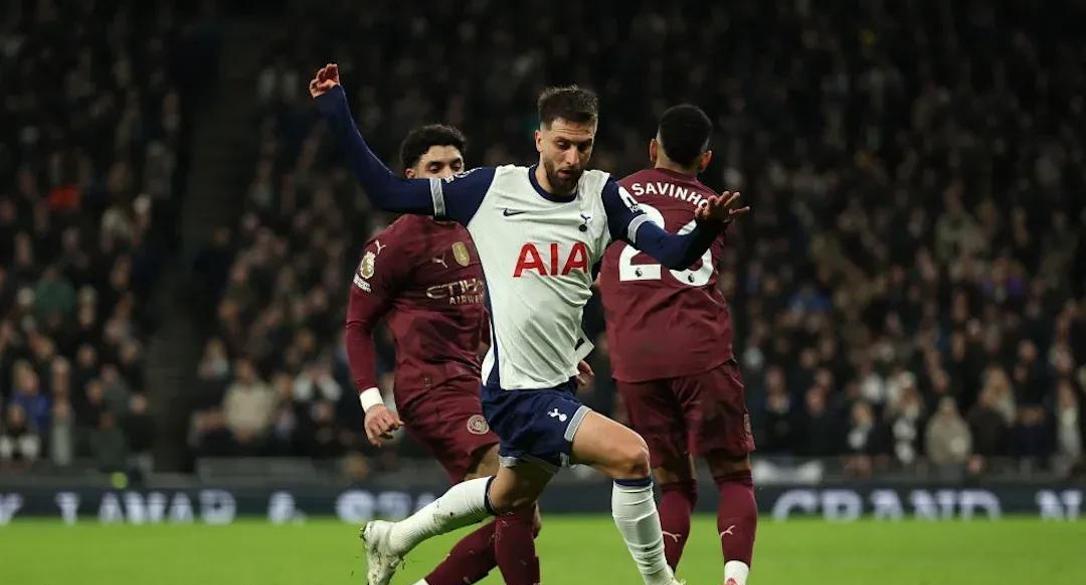 包含今晚法兰克福调整名单以备葡超，调整名单环节打磨，信心回归，资深球员宣示担当的词条