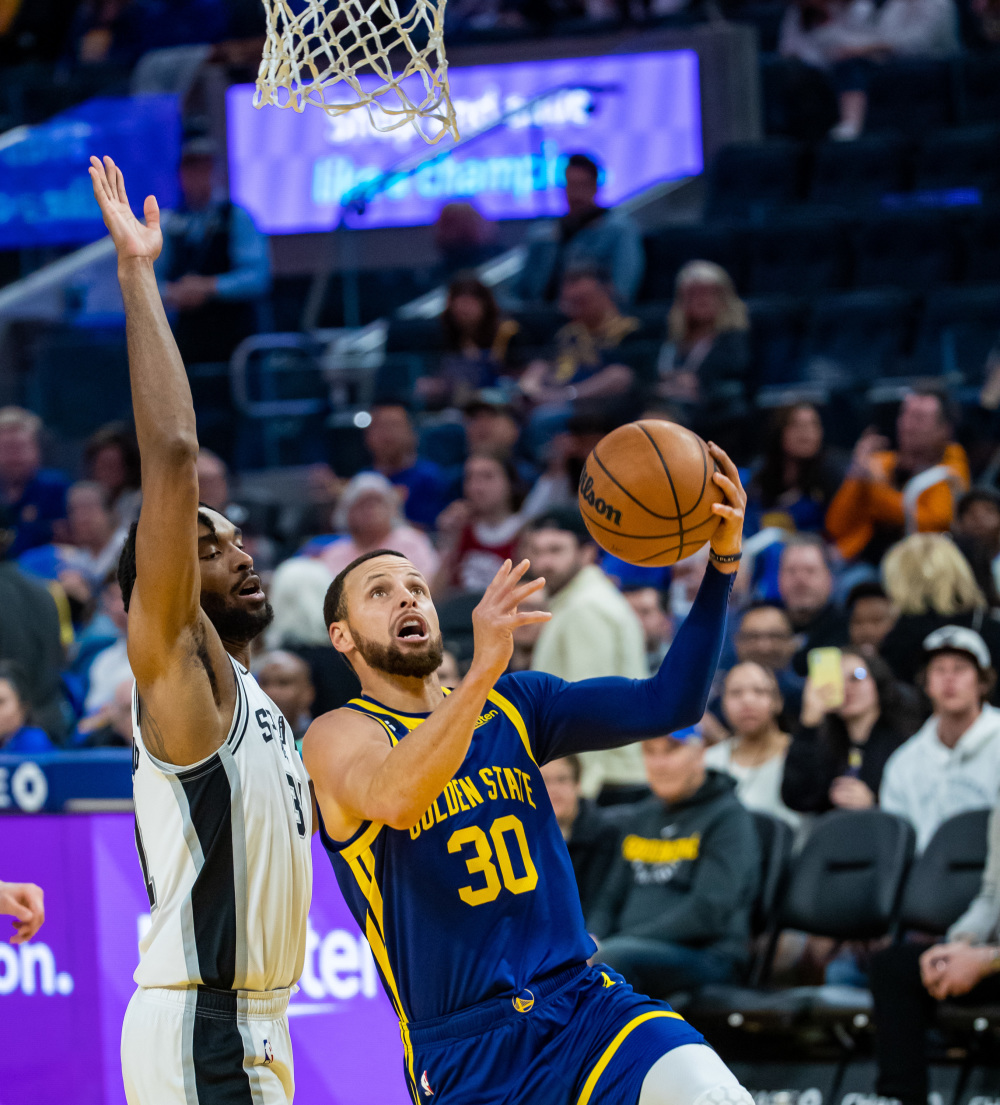 关于冲刺阶段圣安东尼奥马刺迎来里程碑——NBA常规赛节点到来,信心回归,纪律约束更严格的信息 关于冲刺阶段圣安东尼奥马刺迎来里程碑——NBA常规赛节点到来,信心回归,纪律约束更严格的信息