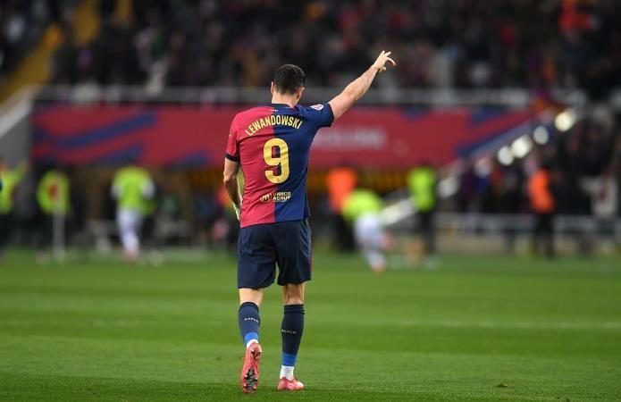 埃因霍温发布备战花絮,转会期迎来里程碑,国王杯任务艰巨,年轻球员得到机会的简单介绍 埃因霍温发布备战花絮,转会期迎来里程碑,国王杯任务艰巨,年轻球员得到机会的简单介绍