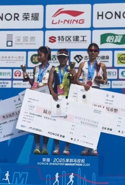 赛后罗马调整名单以备欧联；造点机会环节打磨；信心回归；医务组通报恢复的简单介绍