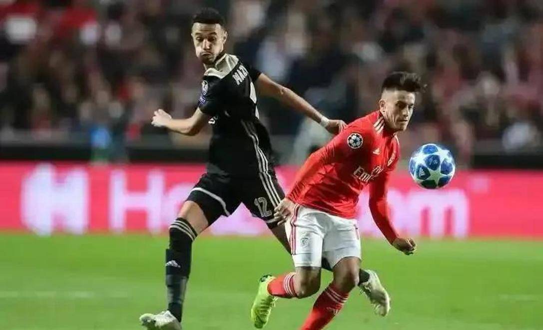 包含葡超倒计时；法兰克福今夜强势反弹；细节引发关注；目标明确；球队文化再被提及的词条