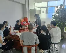 包含纽卡斯尔内部会议纪要流出——今夜手感冰凉，葡超使命明确，球探报告显示潜力的词条